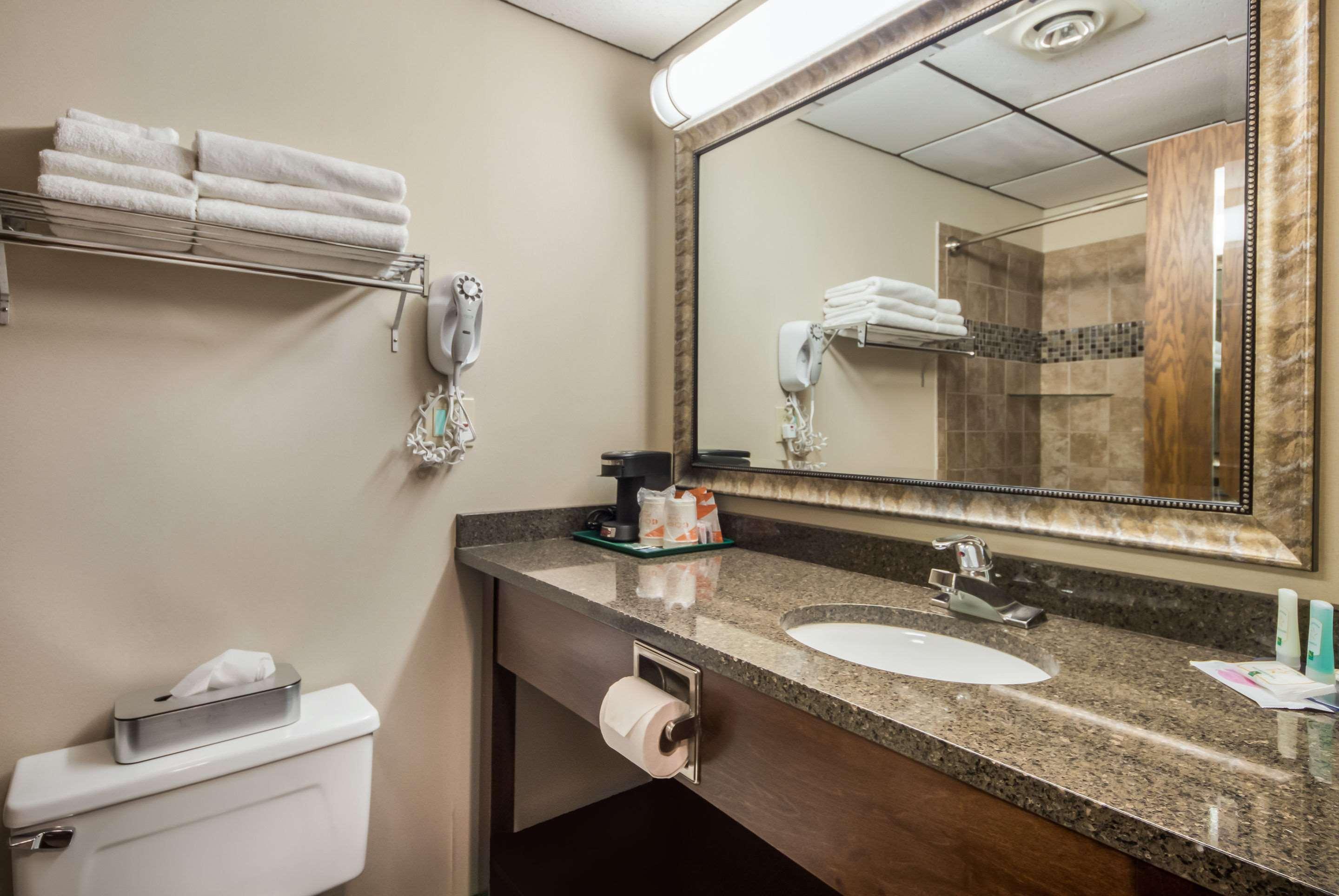 Quality Inn & Suites Newberry Экстерьер фото