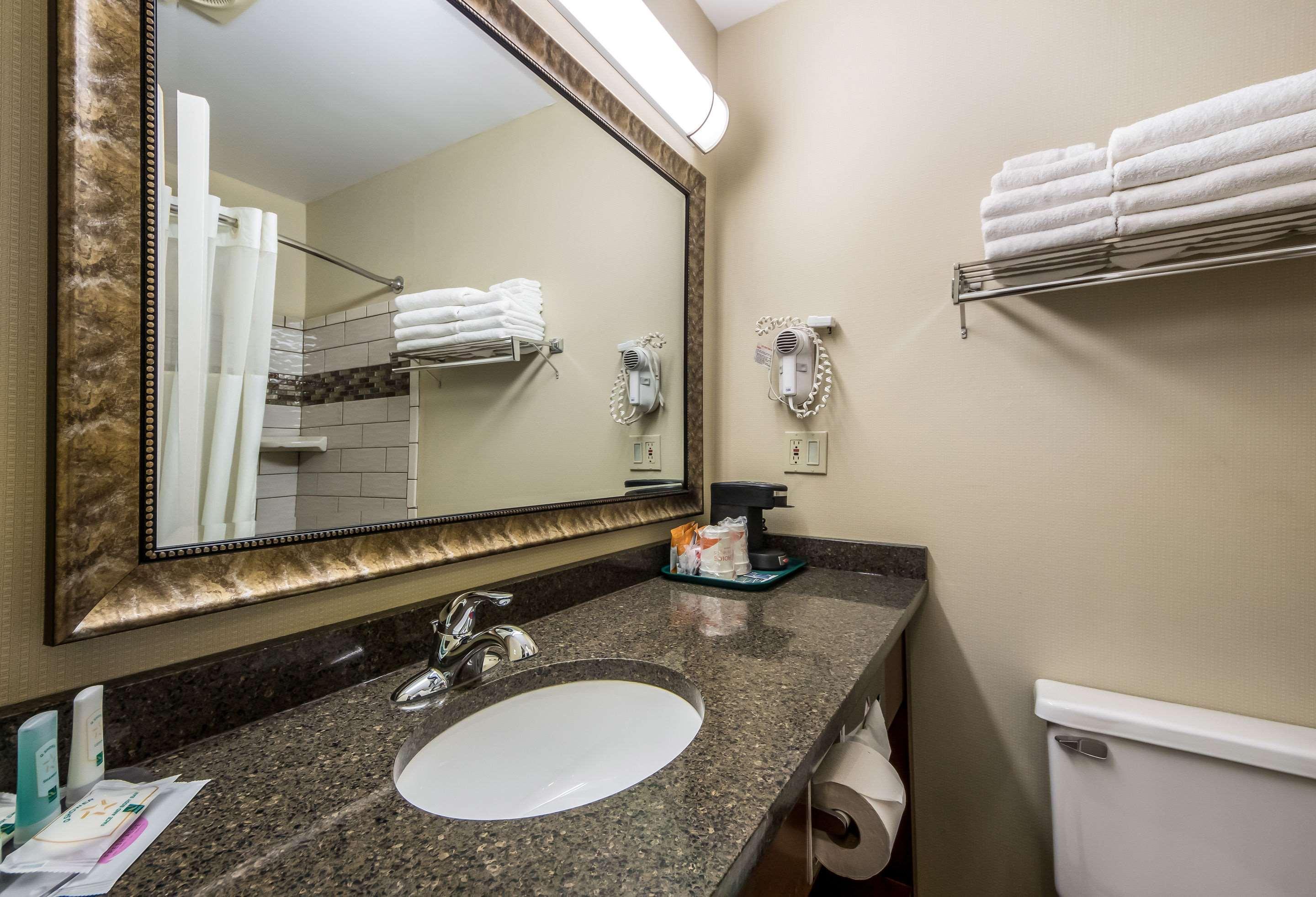 Quality Inn & Suites Newberry Экстерьер фото