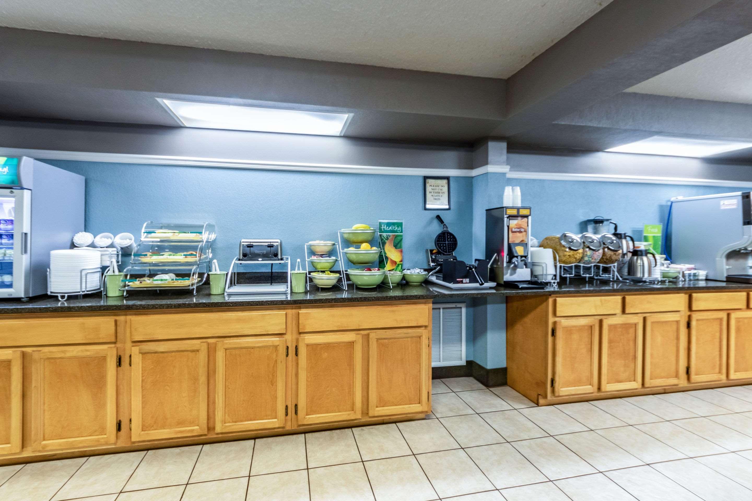 Quality Inn & Suites Newberry Экстерьер фото